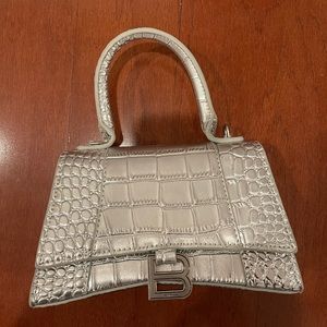 *fake* Balenciaga purse